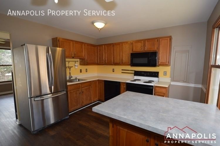 1607 Hilltop Rd - Photo 2 of 17