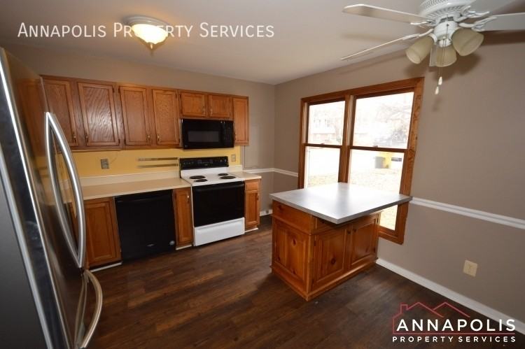 1607 Hilltop Rd - Photo 3 of 17