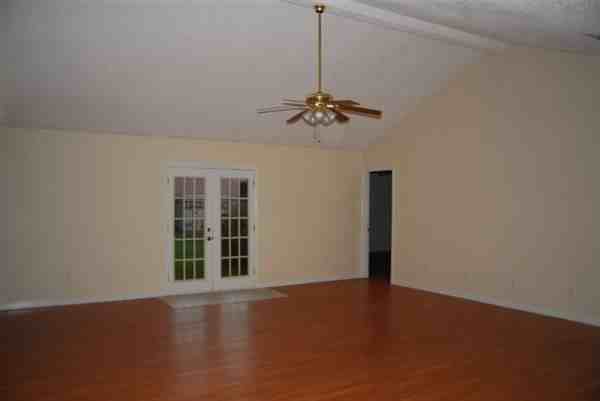 10355 Pin Oak Dr - Photo 3 of 3