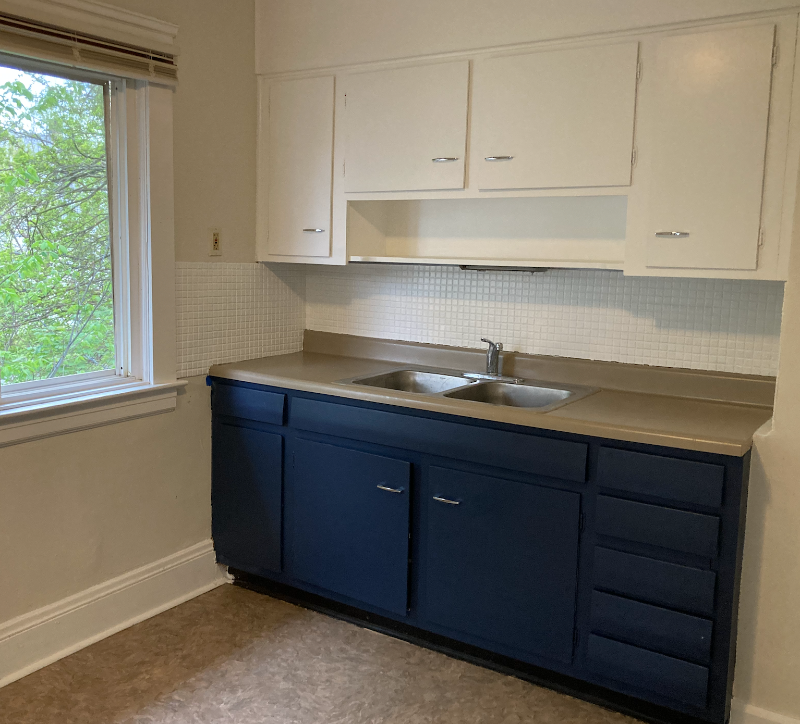 2808 E 124th St - Photo 2 of 7