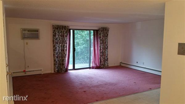 299 Pawtucket Blvd - Photo 2 of 11