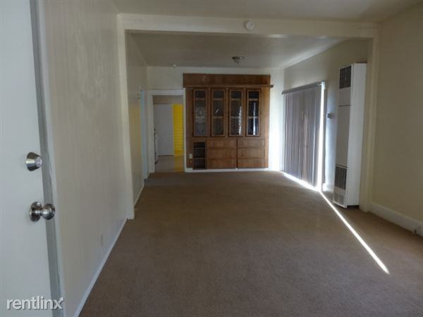 253 S Inez St - Photo 2 of 10