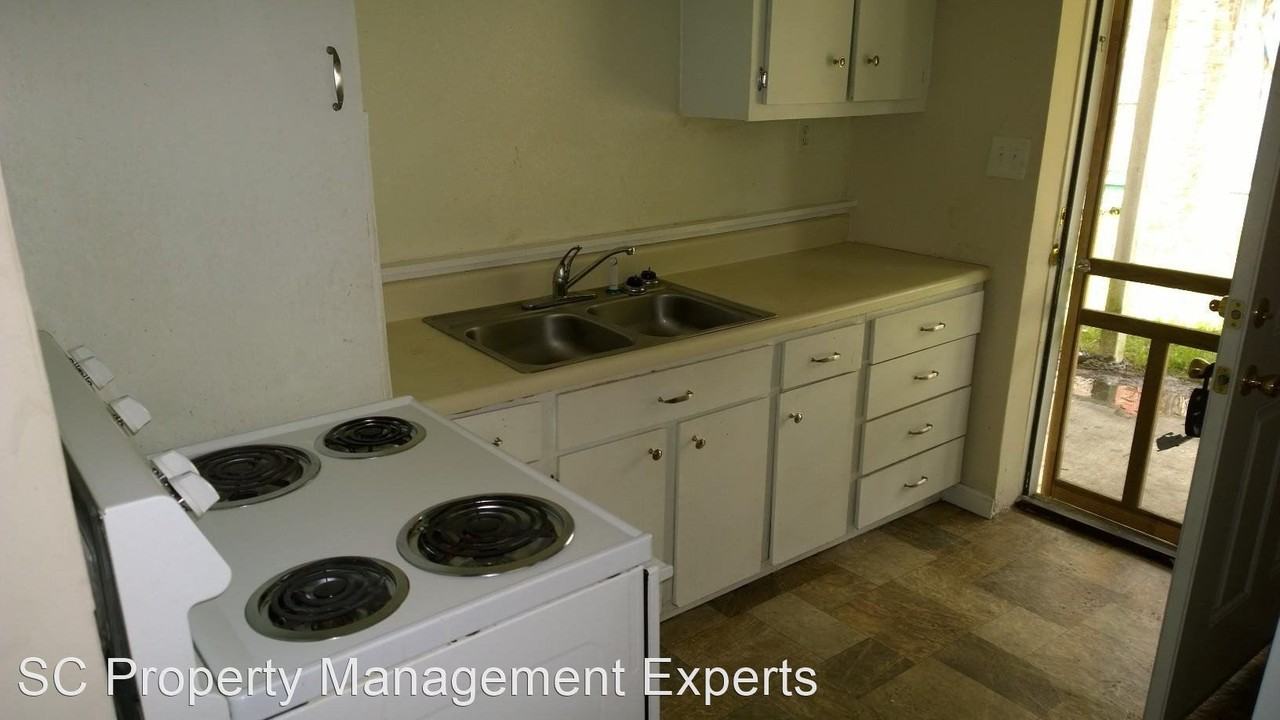 2000 Hugo Ave - Photo 2 of 18