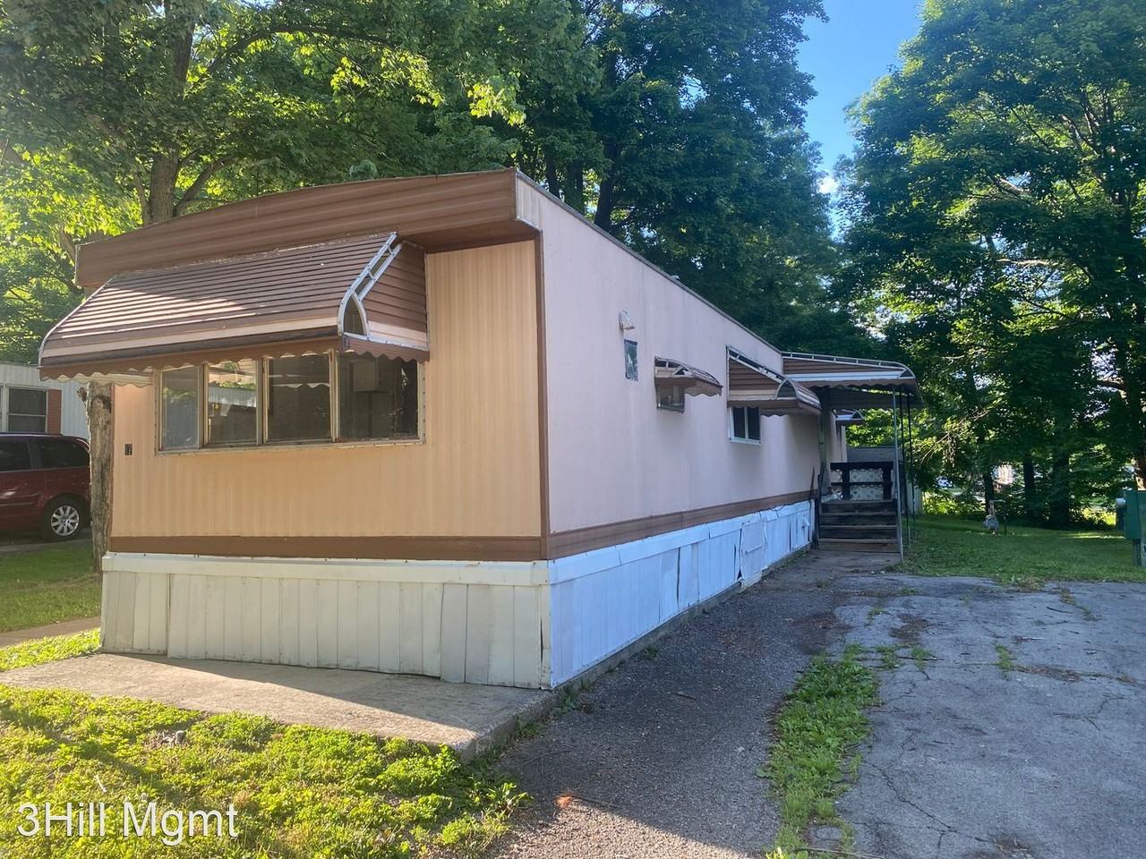 725 Dutch Ln - Photo 2 of 16