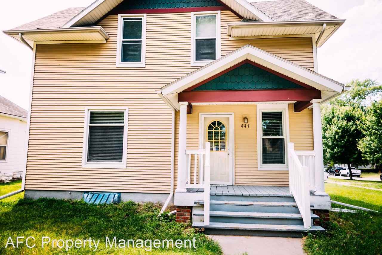 447 N 24th St - Photo 2 of 9