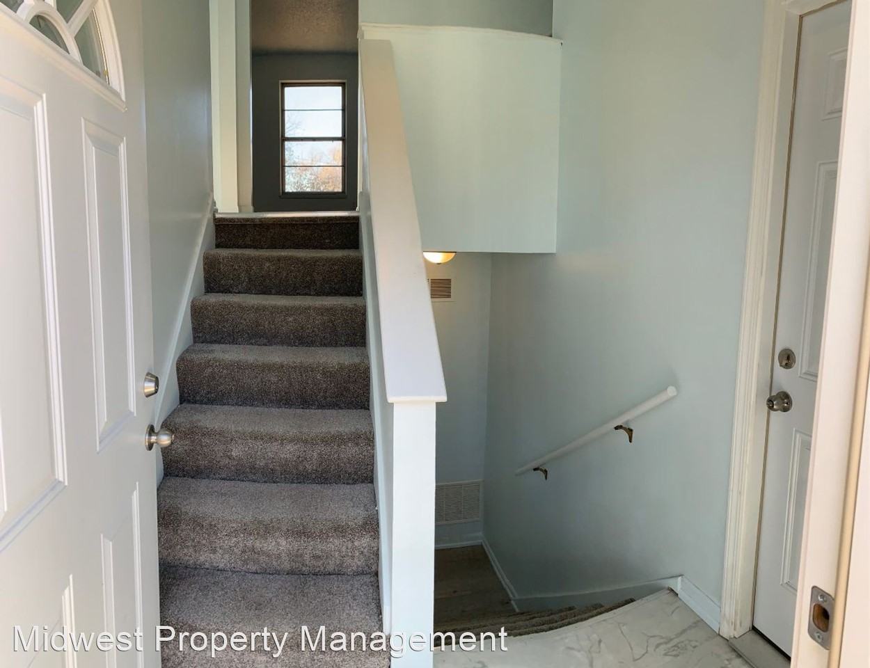 2505 Rawhide Ln - Photo 2 of 13