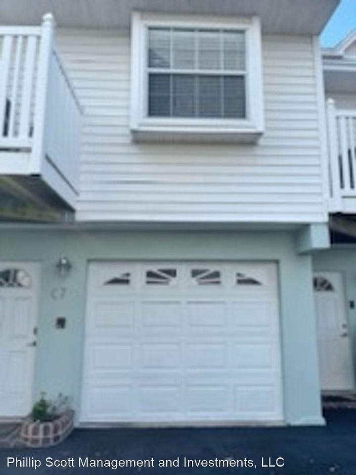 19201 Vista Ln #C7 - Photo 3 of 33