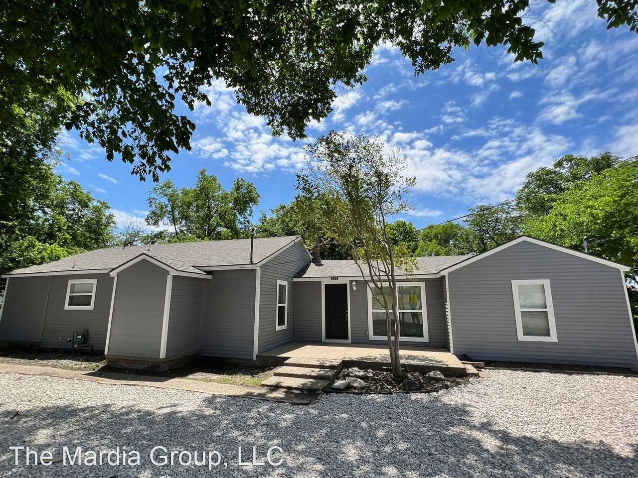 5009 S Country Club Rd, Garland, TX 75043 3 Bedroom Apartment for