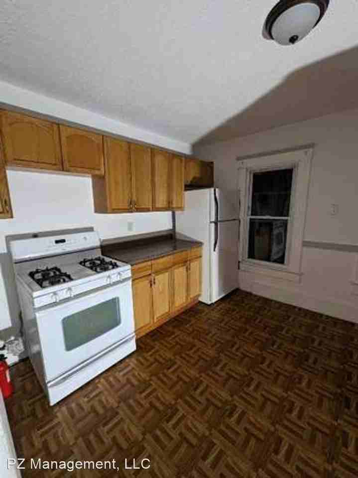 3155 W 41st St-Up - Photo 2 of 5