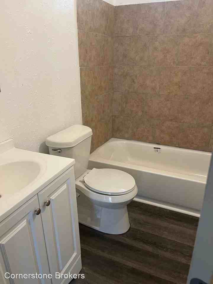 610 Custer - Photo 3 of 4