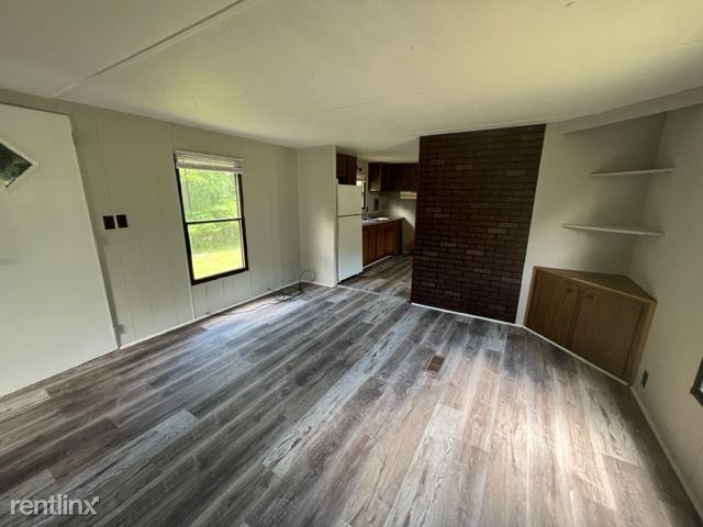 967 Frye Rd - Photo 3 of 12