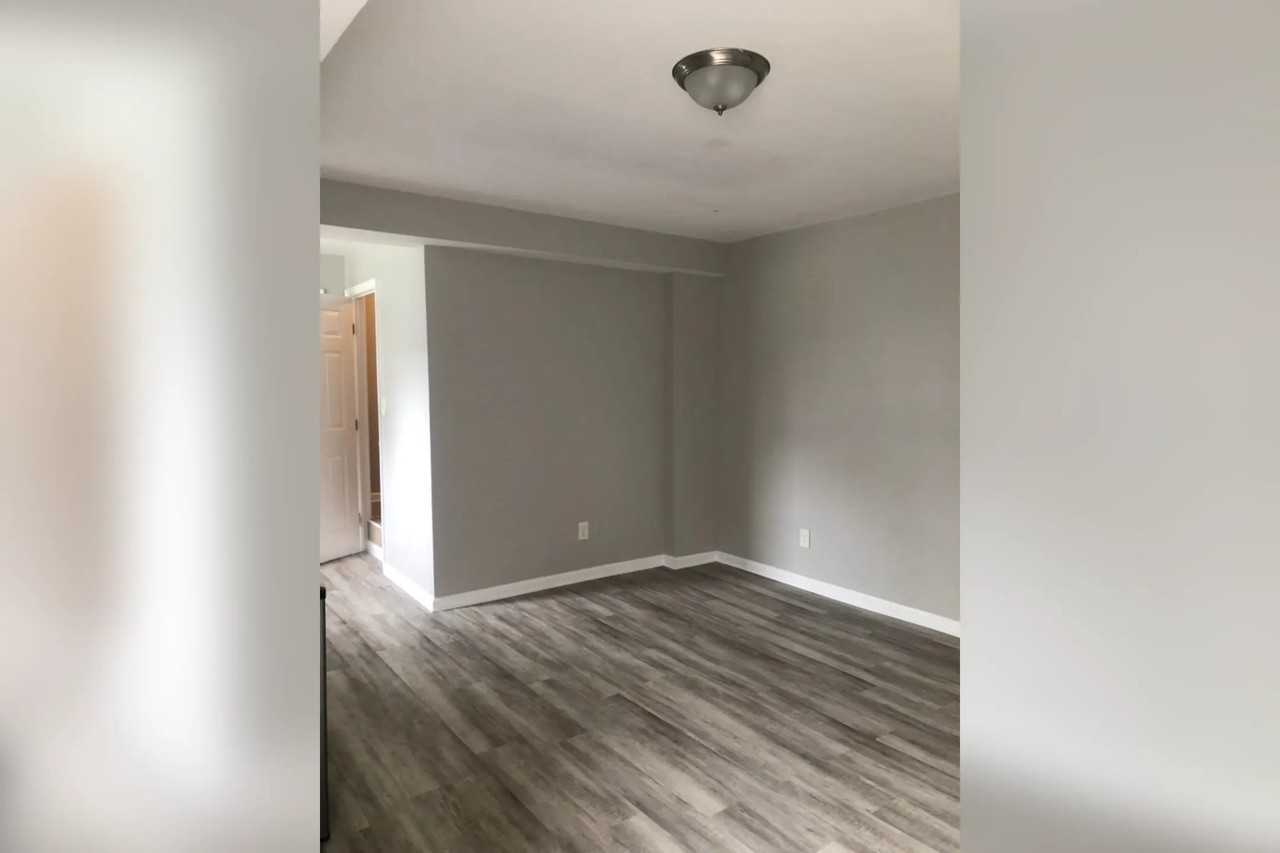 3401 Mondawmin Ave - Photo 2 of 8