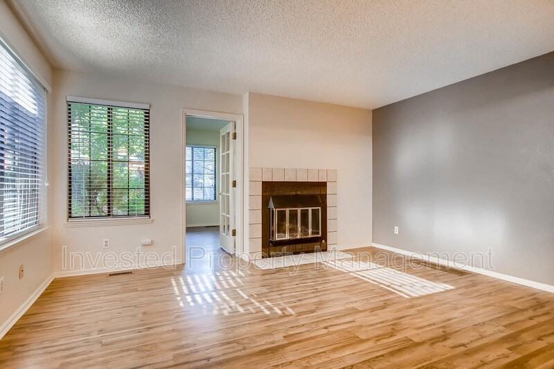 830 S Vance St #A - Photo 2 of 11