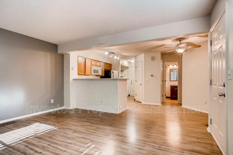 830 S Vance St #A - Photo 4 of 11
