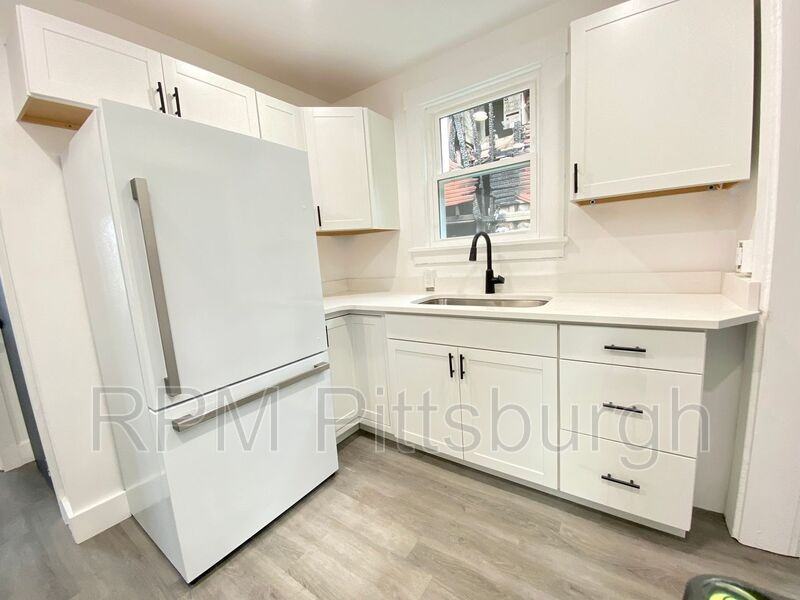 132 W 10th Ave - Photo 2 of 14