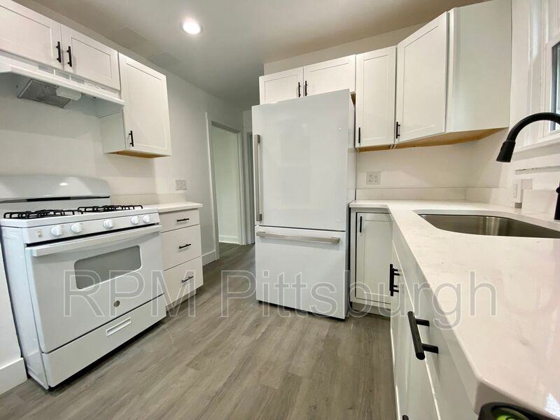 132 W 10th Ave - Photo 3 of 14