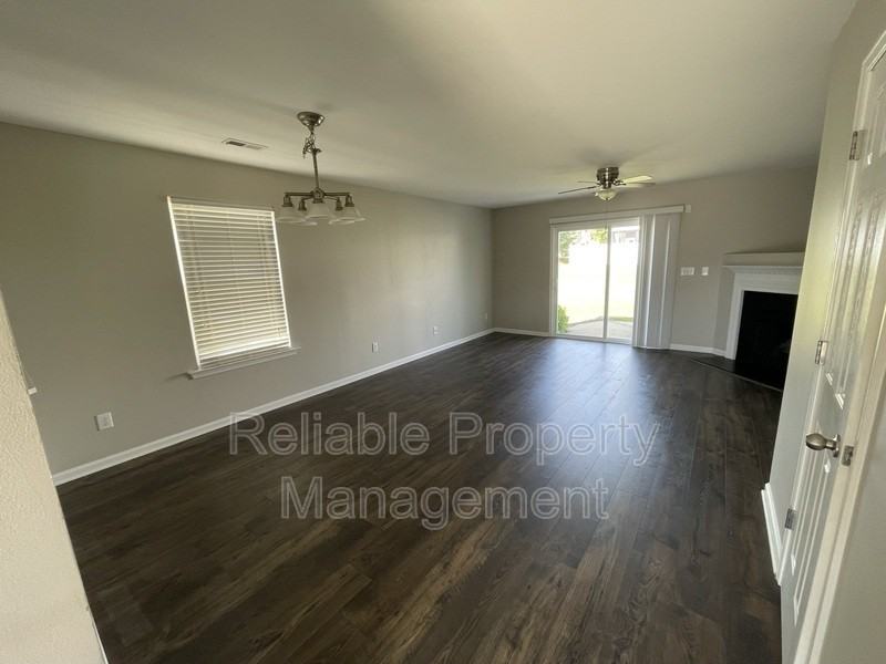 132 Winslow Ln - Photo 5 of 12