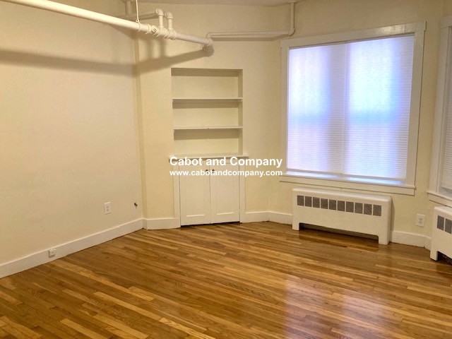 295 Newbury St #2 - Photo 4 of 10