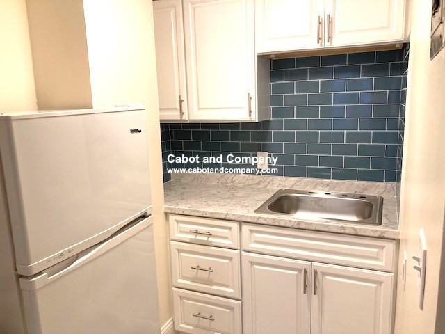 295 Newbury St #2 - Photo 6 of 10