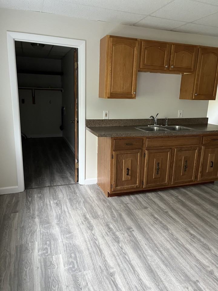 Webster Pl #1 - Photo 5 of 16