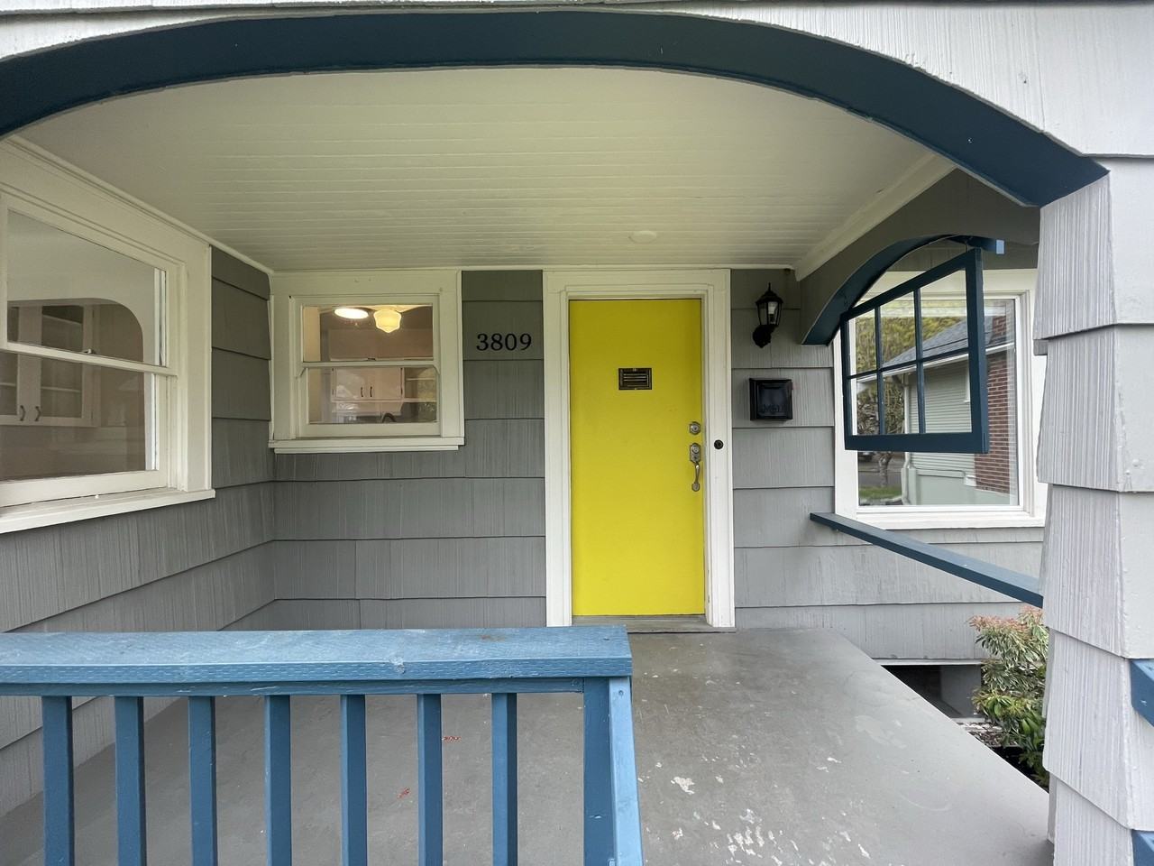 3809 Se 68th Ave - Photo 2 of 24