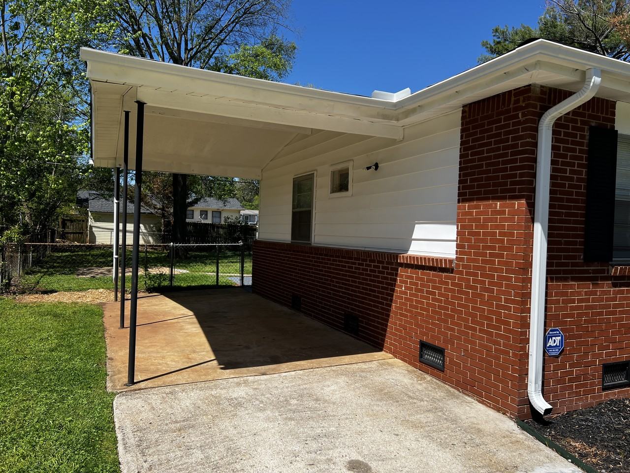 3218 Joslin St Sw - Photo 3 of 32