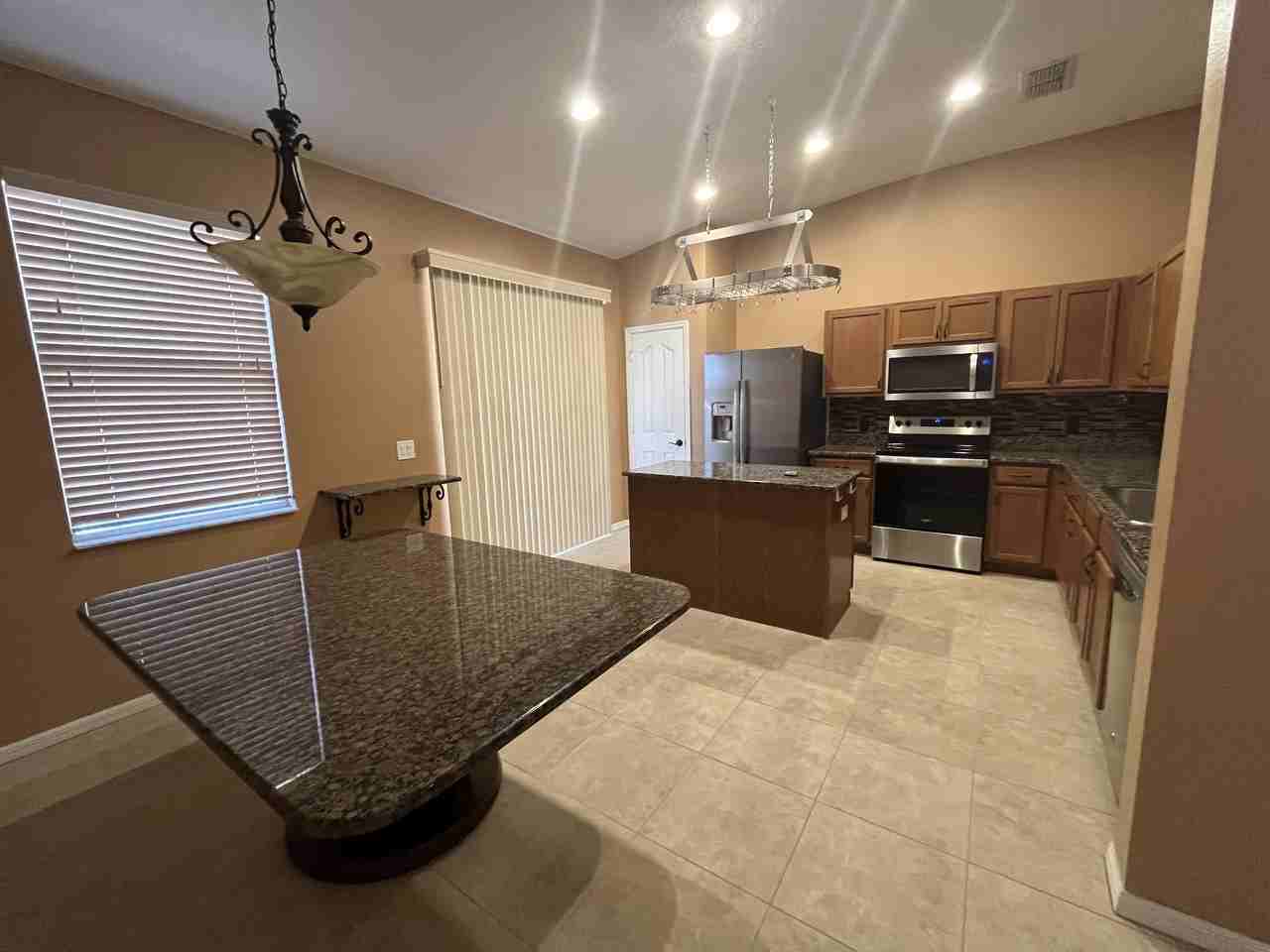 3227 Ogden Dr - Photo 3 of 20