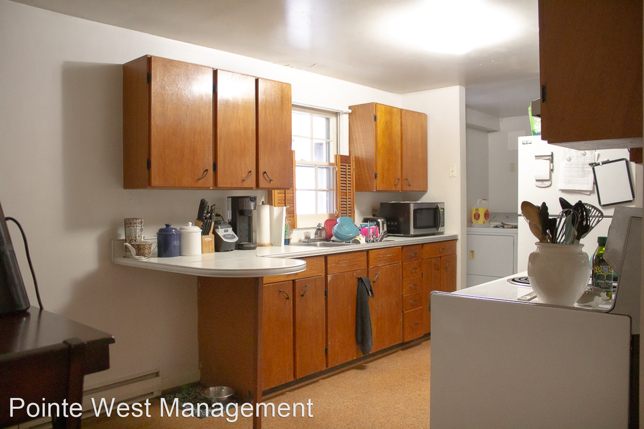 1605 Lark Lane - Photo 2 of 4
