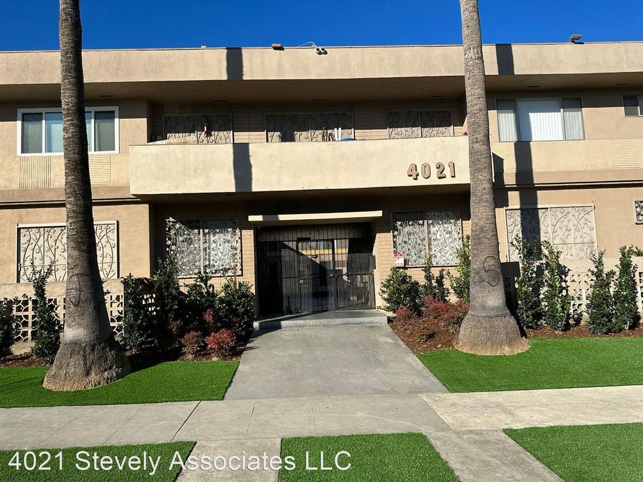 4021 Stevely Ave - Photo 2 of 5