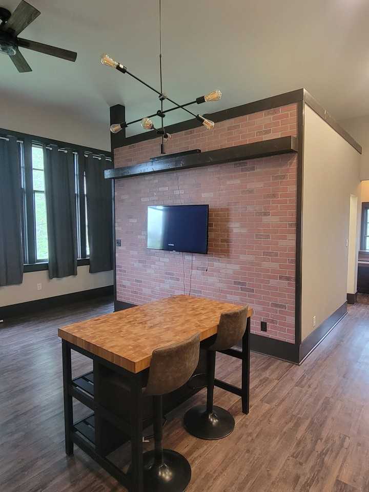 505 Thompson St #1 - Photo 3 of 11