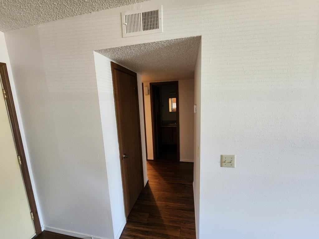 Eastbrook Apartments - Photo 3 of 33