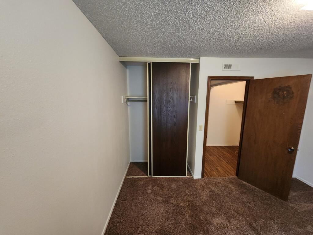 Eastbrook Apartments - Photo 7 of 33