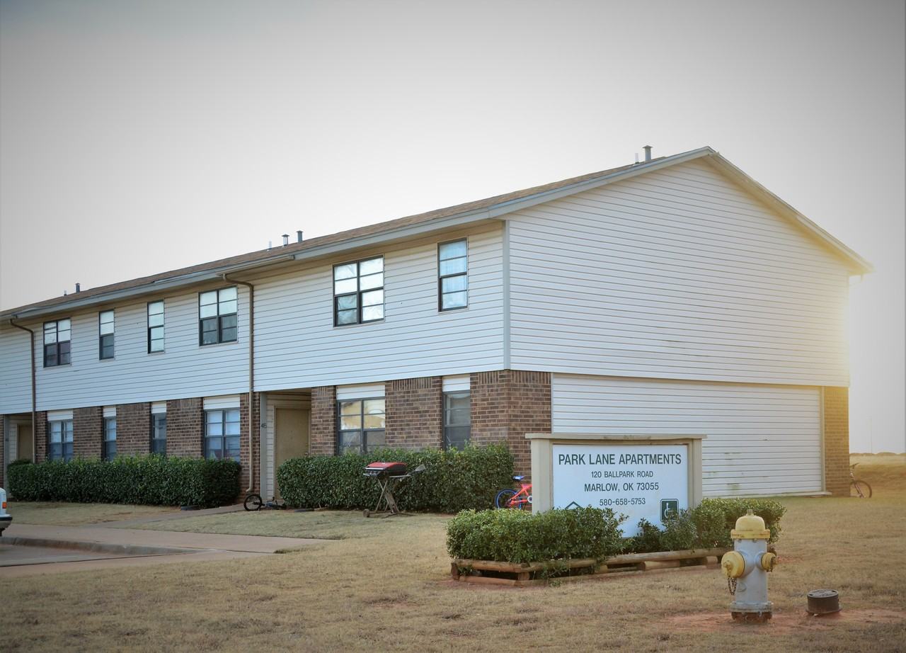 Park Lane Apartments - Photo 5 of 7