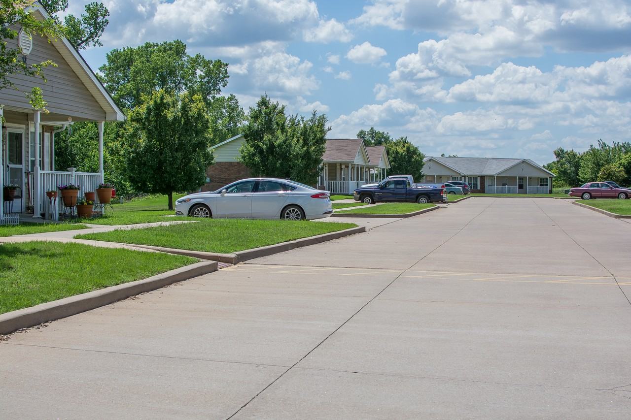 Woodson Park Apartments 1400 West Woodson Street 100, El Reno, OK