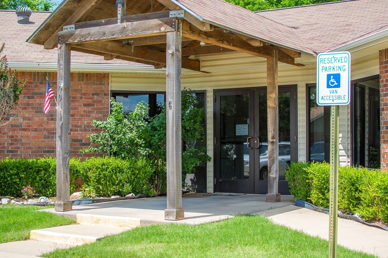 Woodson Park Apartments 1400 West Woodson Street 100, El Reno, OK