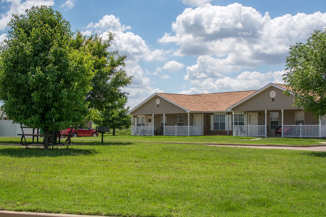 Woodson Park Apartments 1400 West Woodson Street 100, El Reno, OK