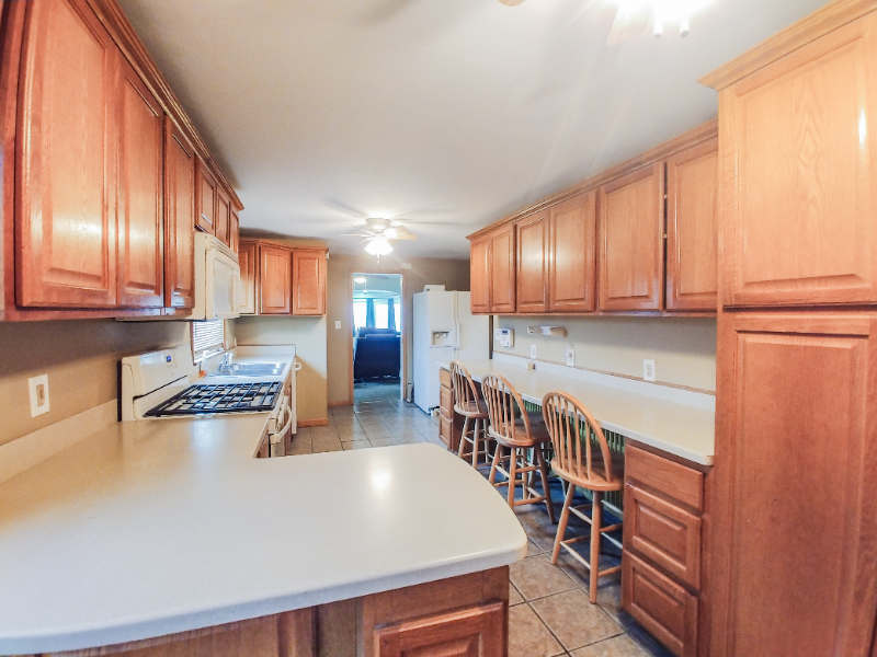 2529 Reed St - Photo 4 of 17