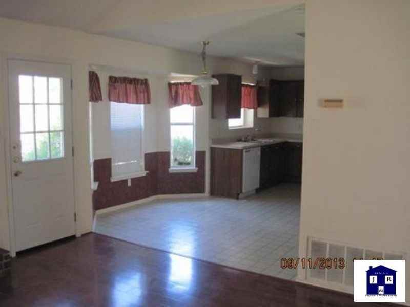 3615 Coral Bay Ln - Photo 4 of 50