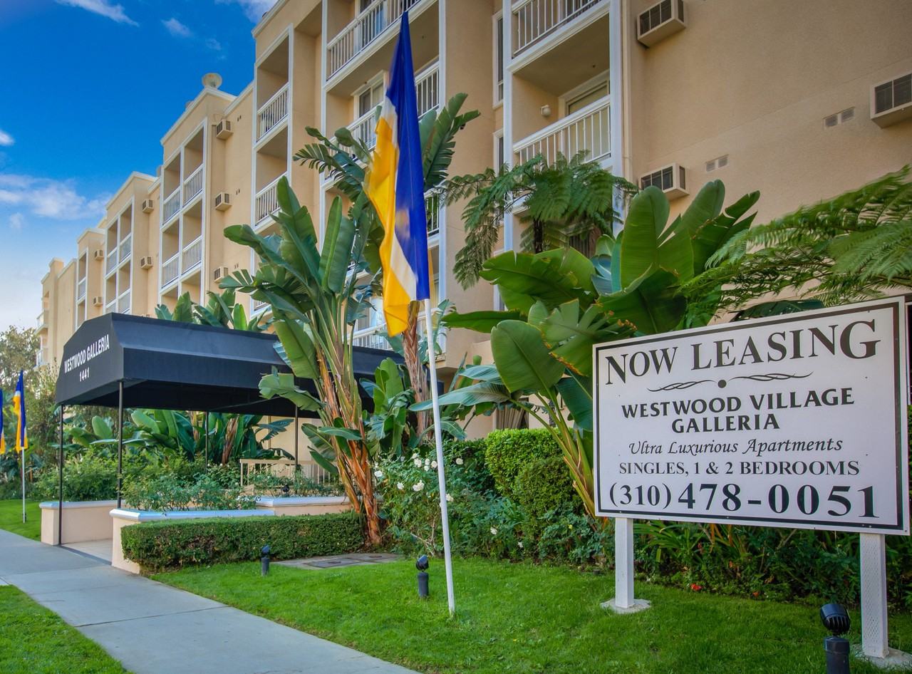 Westwood Village Galleria - Photo 4 of 10