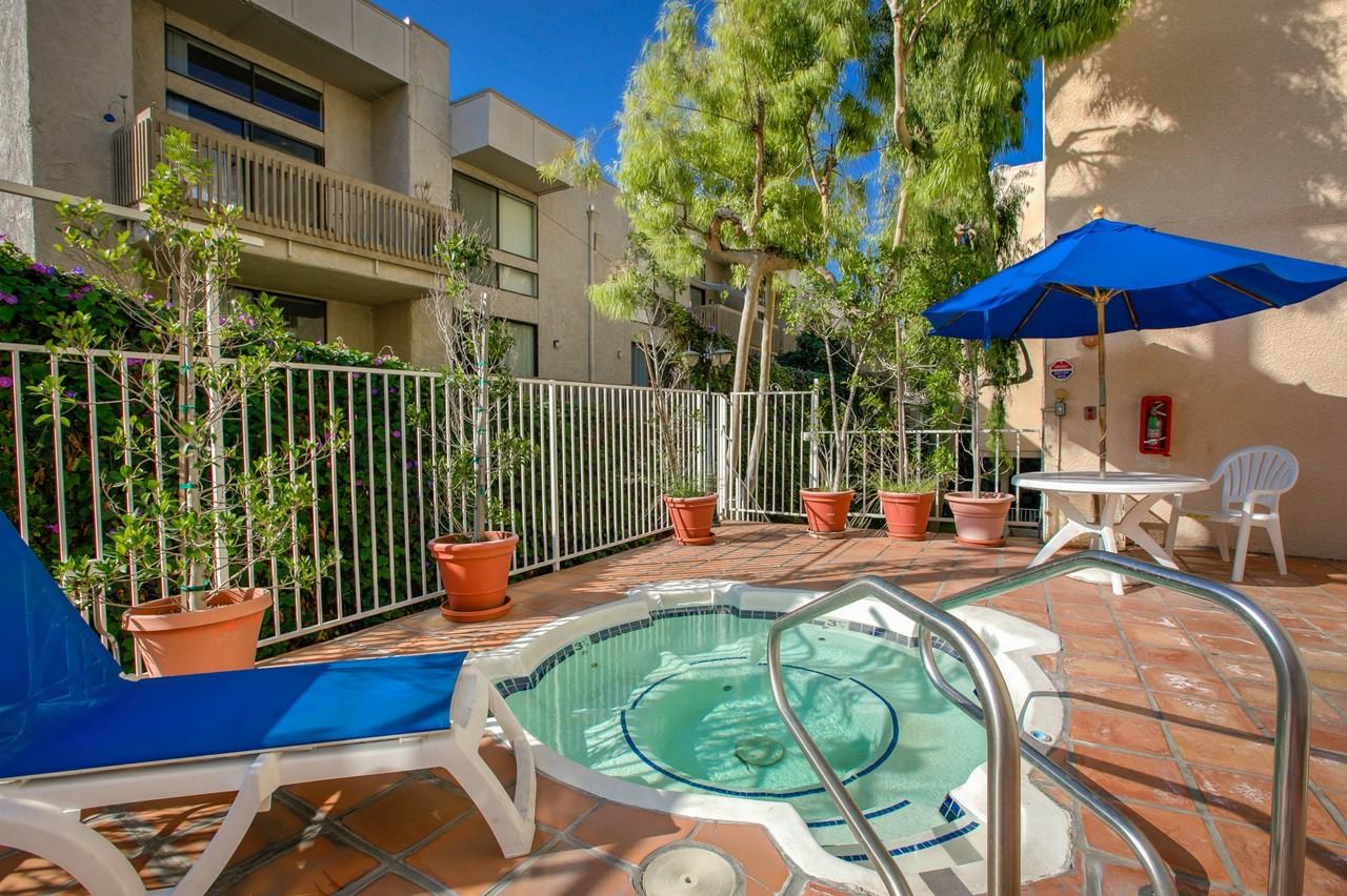 Westwood Village Galleria - Photo 5 of 10