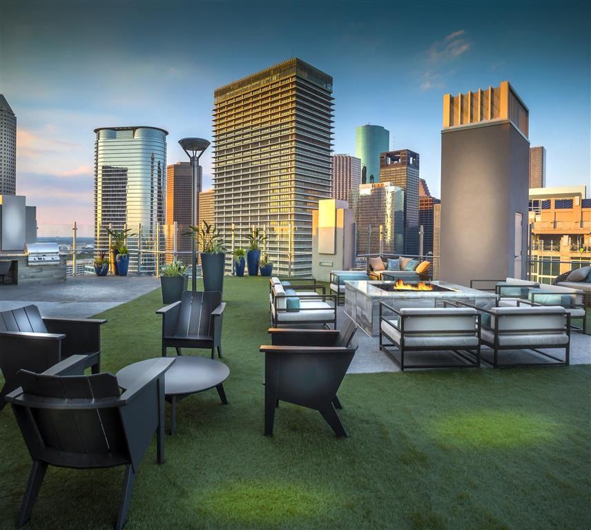 SoDo - Main South Tower - Photo 2 of 48