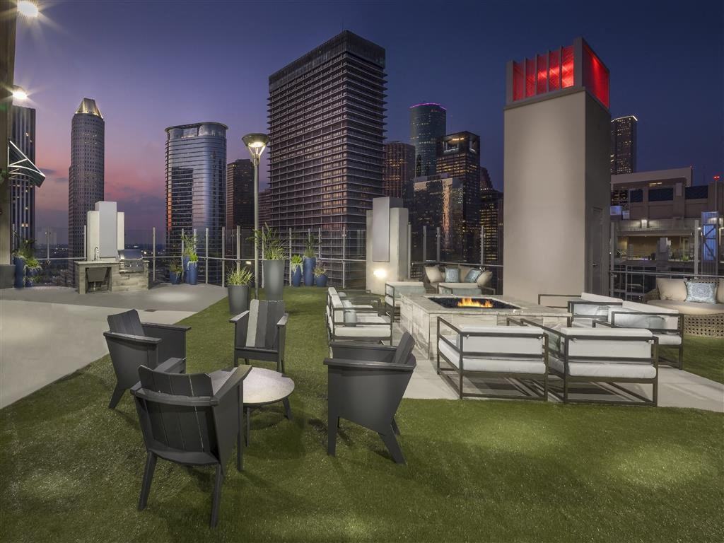 SoDo - Main South Tower - Photo 3 of 48