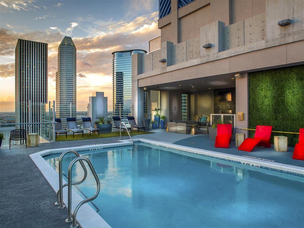 SoDo - Main South Tower - Photo 5 of 48