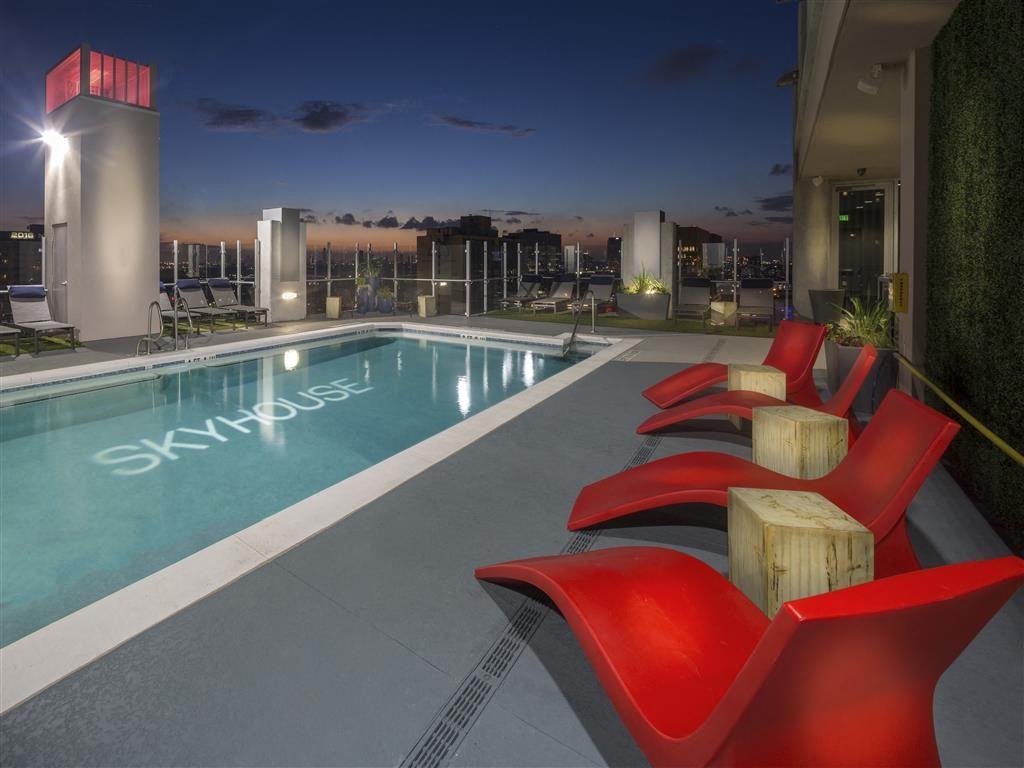 SoDo - Main South Tower - Photo 7 of 48