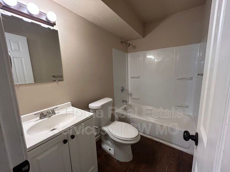 1400 S Campbell Ave #7 - Photo 6 of 6