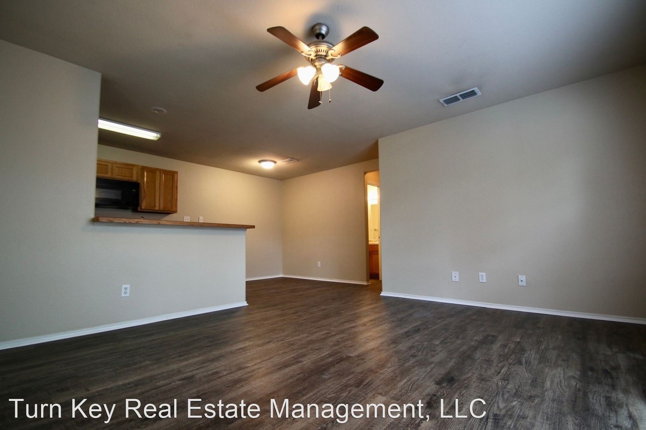 8028-8030 Tanner Ave - Photo 2 of 3