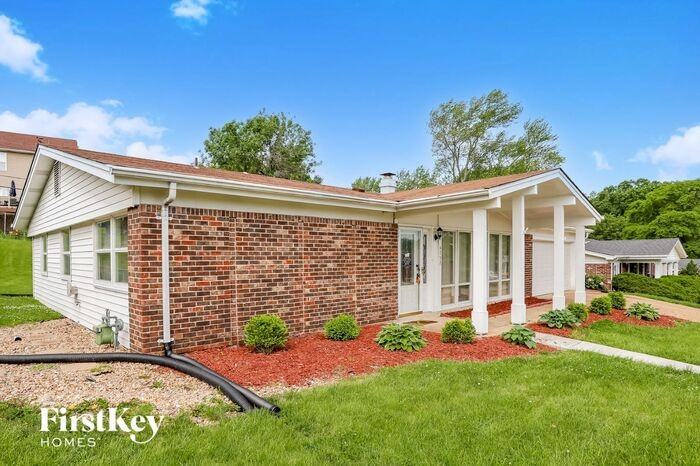 4752 Brawley Ct - Photo 2 of 15