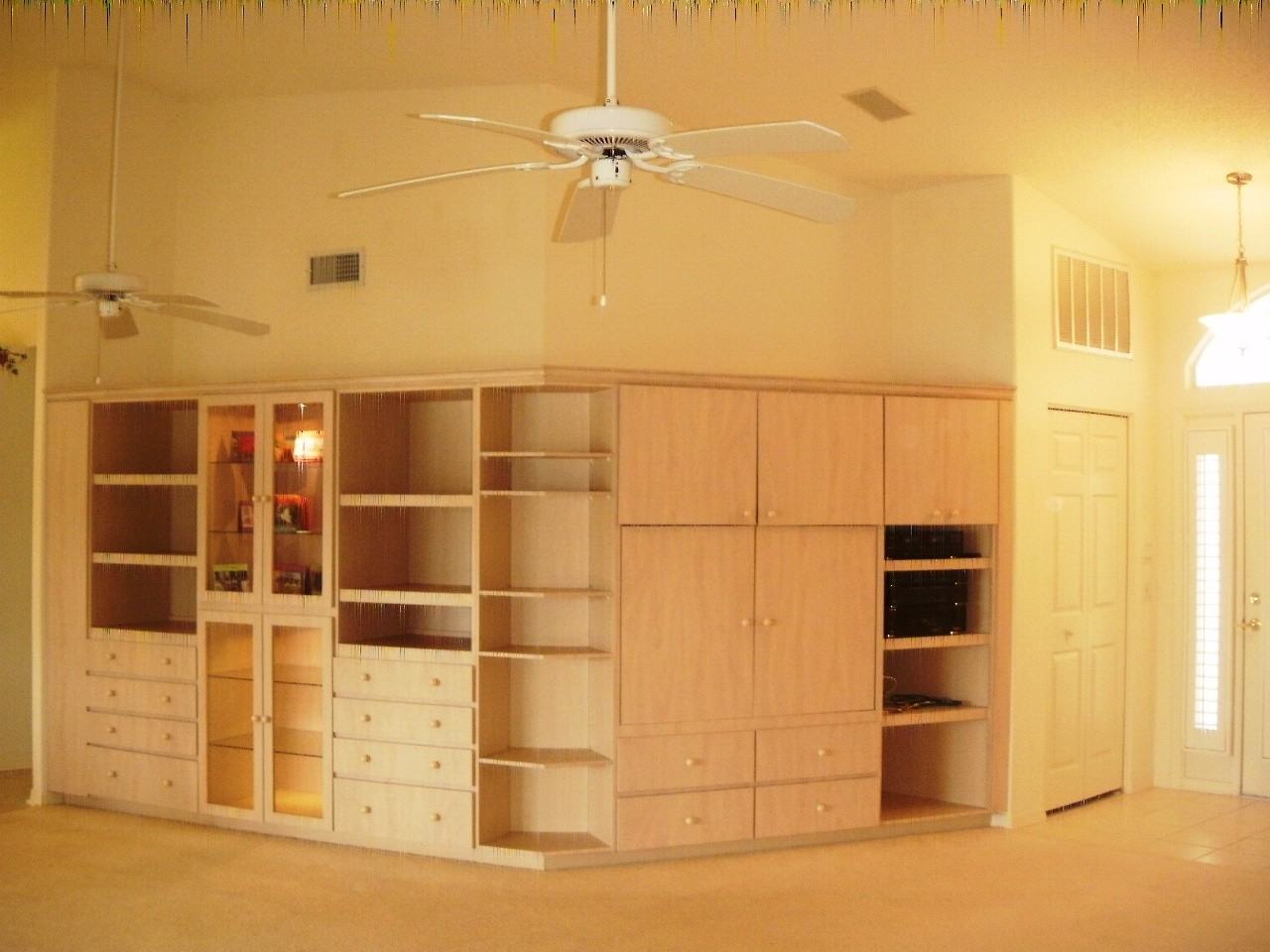 1010 Ashbourne Cir - Photo 3 of 22