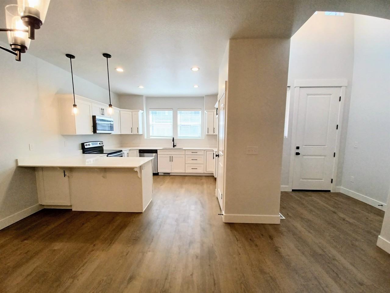 2060 N 3900 W #1 - Photo 7 of 44