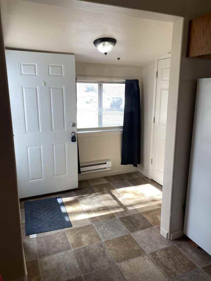 310 E Spruce St #1 - Photo 6 of 17